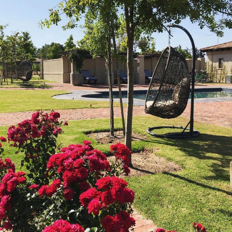 La Bella Vita Studios Paarl Exteriör bild