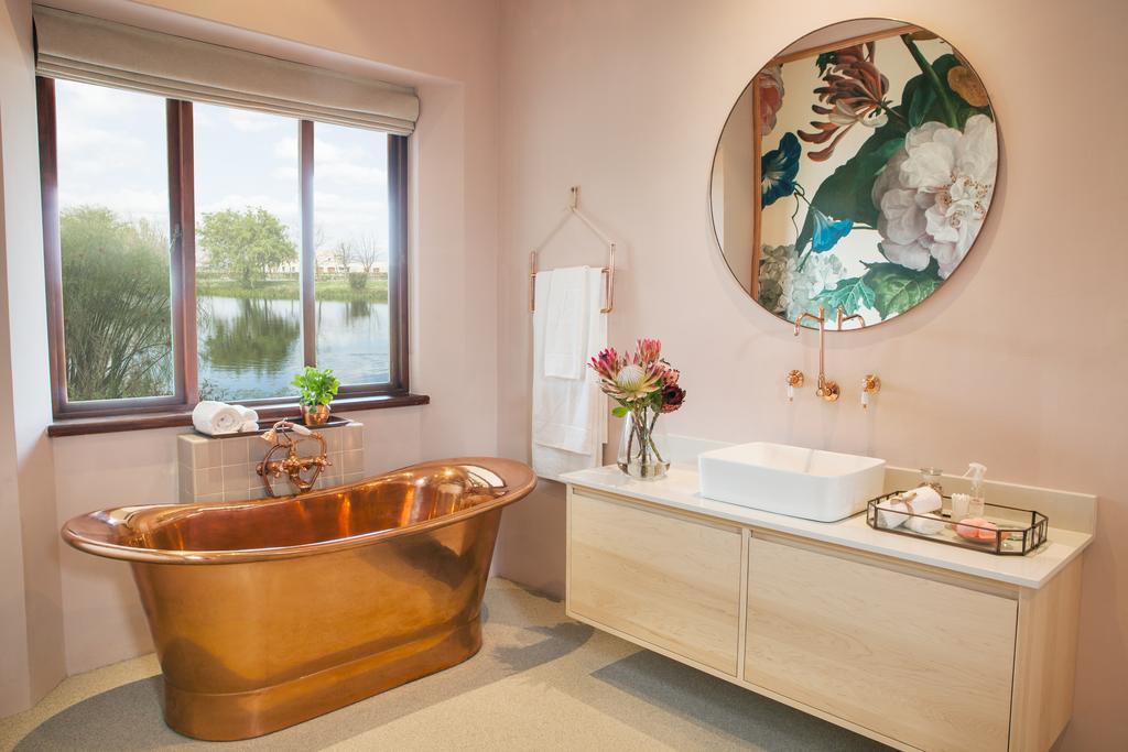 La Bella Vita Studios Paarl Exteriör bild